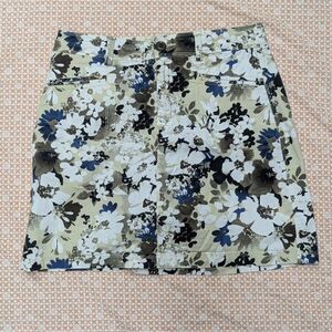 Retro y2k Size 8 Stretch Green White & Blue Floral‎ Skort Pockets Academia